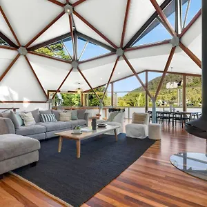 Holiday home Extraordinary Dome Retreat With Mount Coolum Views, Coolum Beach