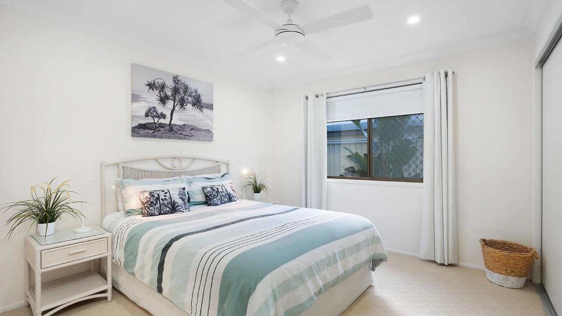 Holiday home 22 Sorrento Avenue Villa Coolum Beach